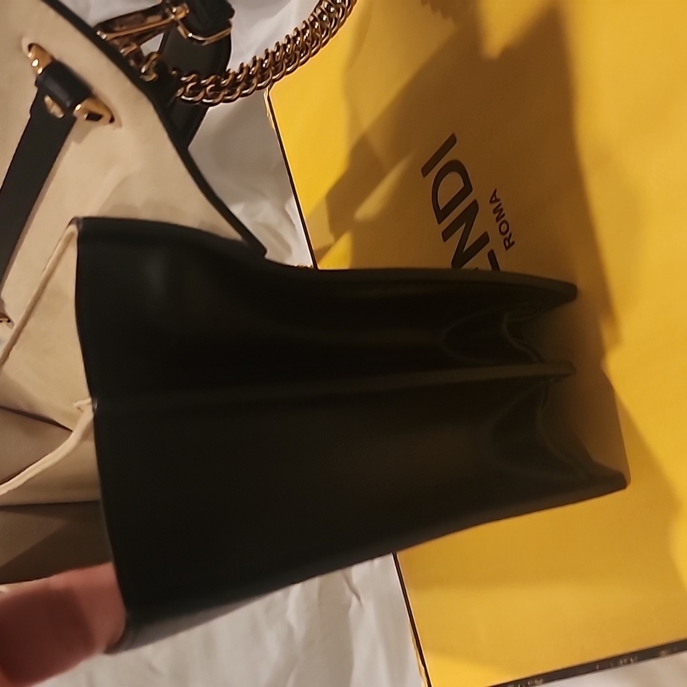 Fendi Black and Brown Logo Shoulder Bag - Picture 8 of 16